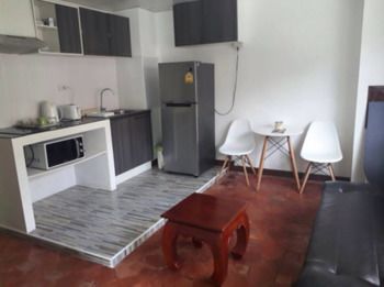 Blue Dolphin Phuket 2*