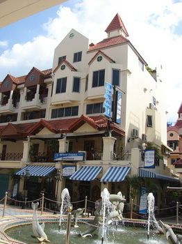 Blue Dolphin Phuket 2*